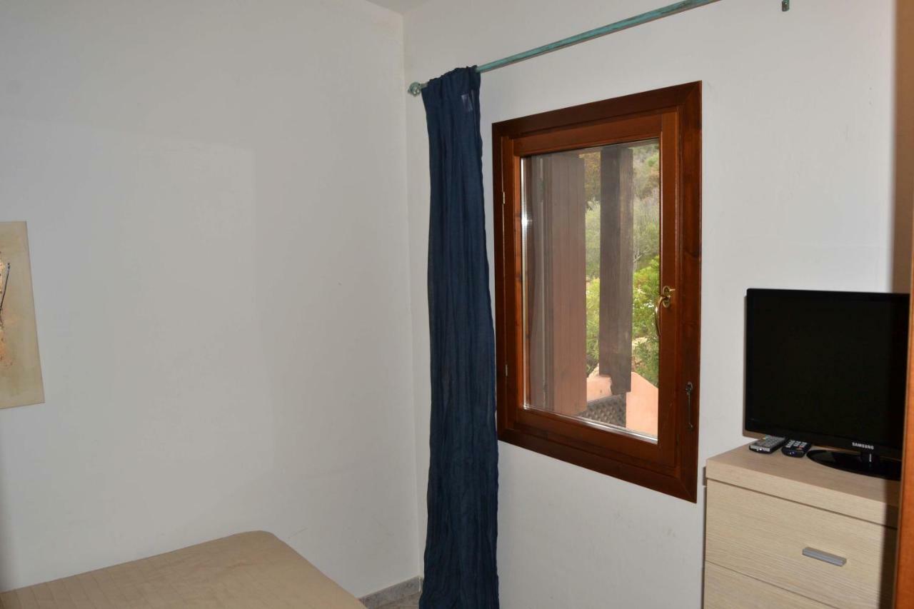 Le Stelle Di Portisco Apartment Exterior photo